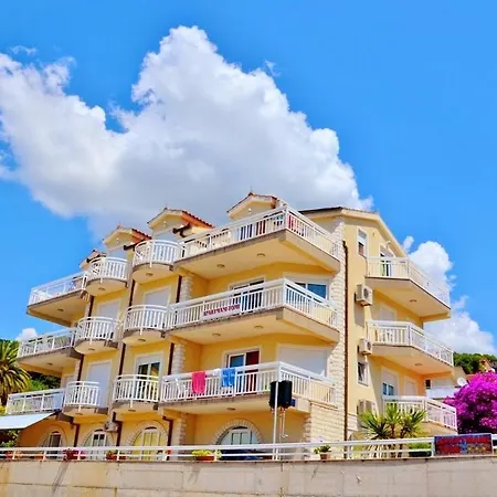 In With Sea View, Balcony, Air Conditioning, Wi-fi Apartment