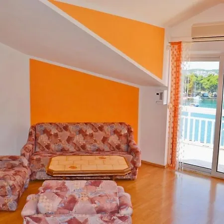In With Sea View, Balcony, Air Conditioning, Wi-fi *