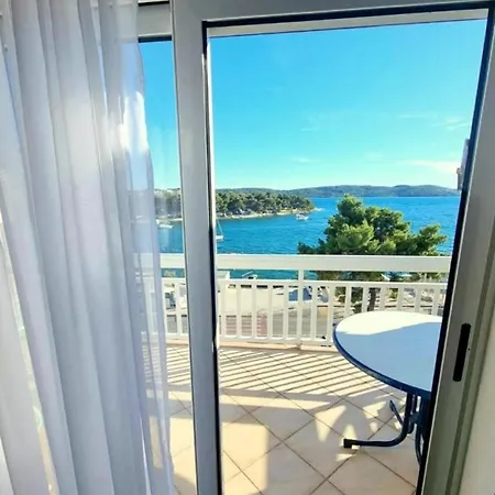 In With Sea View, Balcony, Air Conditioning, Wi-fi Trogir