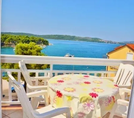 In With Sea View, Balcony, Air Conditioning, Wi-fi *